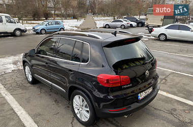 Внедорожник / Кроссовер Volkswagen Tiguan 2013 в Буче