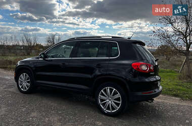 Внедорожник / Кроссовер Volkswagen Tiguan 2008 в Николаеве