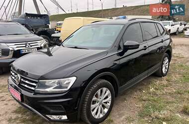 Внедорожник / Кроссовер Volkswagen Tiguan 2019 в Киеве