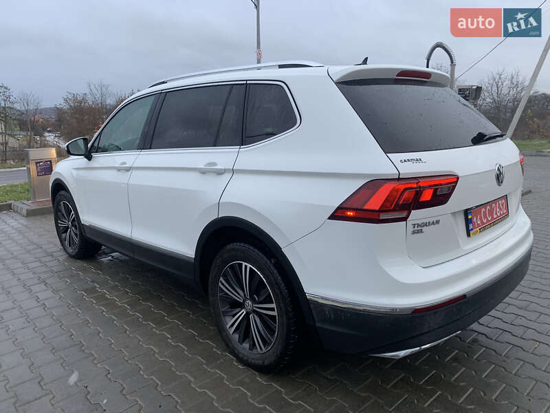 Внедорожник / Кроссовер Volkswagen Tiguan 2017 в Львове