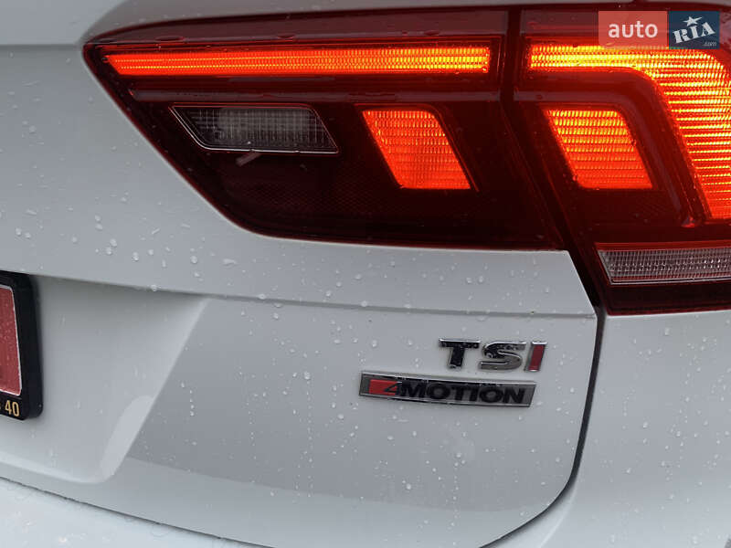 Внедорожник / Кроссовер Volkswagen Tiguan 2017 в Львове