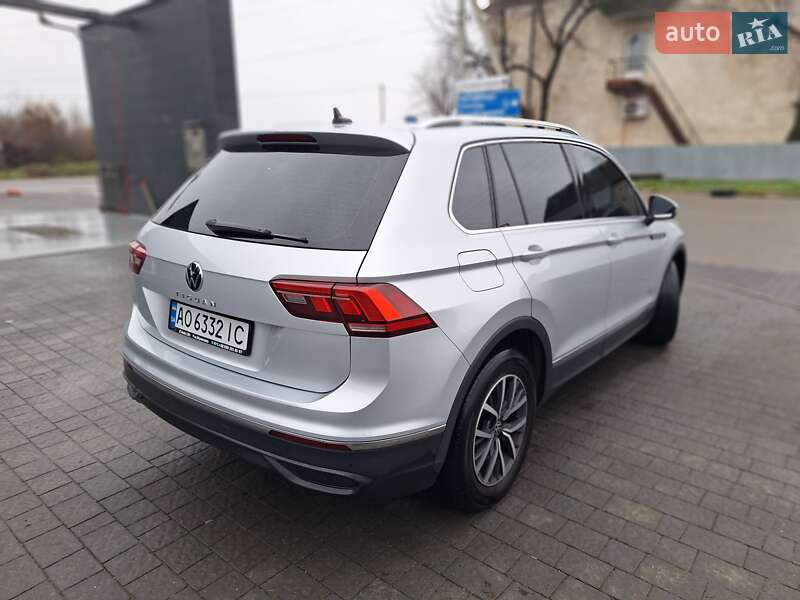 Внедорожник / Кроссовер Volkswagen Tiguan 2022 в Ужгороде
