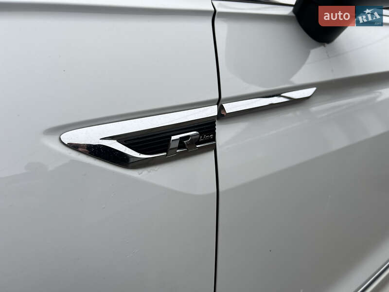 Внедорожник / Кроссовер Volkswagen Tiguan 2018 в Бердичеве