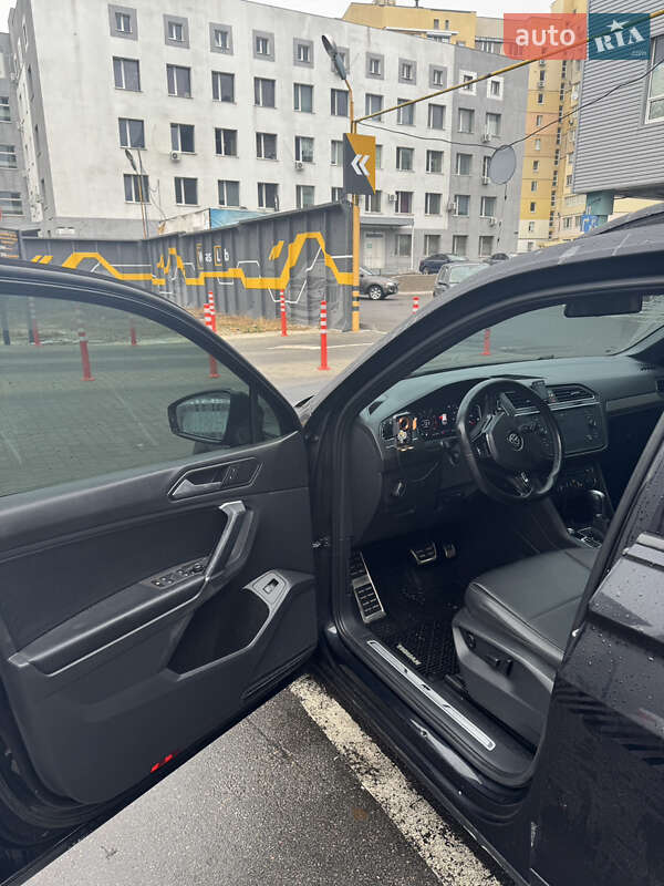 Внедорожник / Кроссовер Volkswagen Tiguan 2019 в Харькове