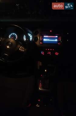 Внедорожник / Кроссовер Volkswagen Tiguan 2014 в Шостке