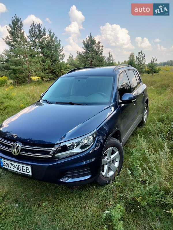 Внедорожник / Кроссовер Volkswagen Tiguan 2014 в Шостке