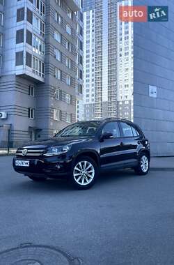 Внедорожник / Кроссовер Volkswagen Tiguan 2018 в Киеве