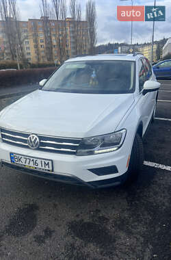 Внедорожник / Кроссовер Volkswagen Tiguan 2019 в Здолбунове