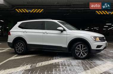 Внедорожник / Кроссовер Volkswagen Tiguan 2018 в Киеве