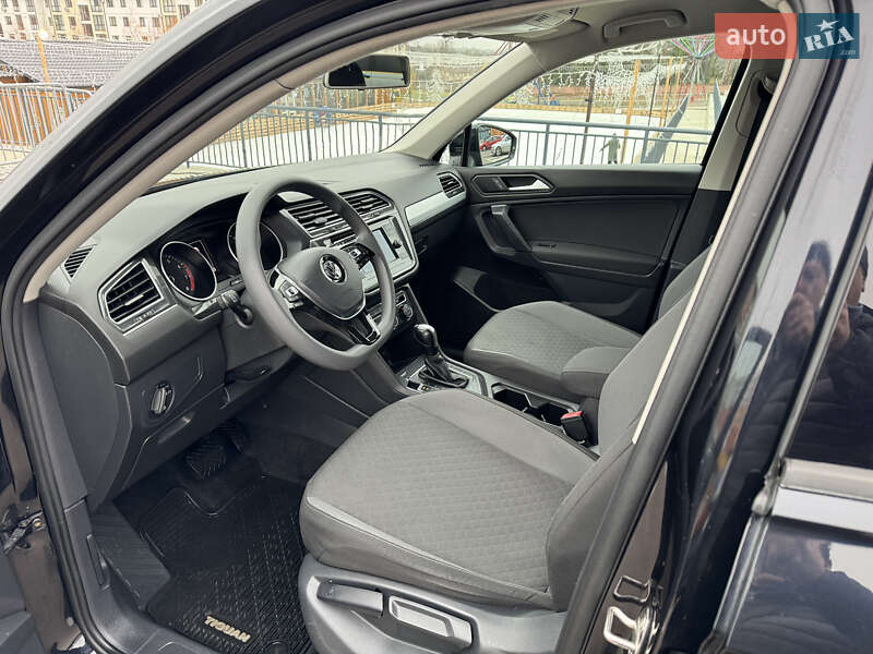 Внедорожник / Кроссовер Volkswagen Tiguan 2019 в Ровно