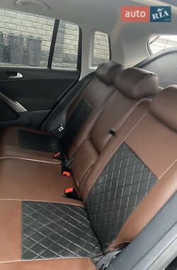 Внедорожник / Кроссовер Volkswagen Tiguan 2008 в 