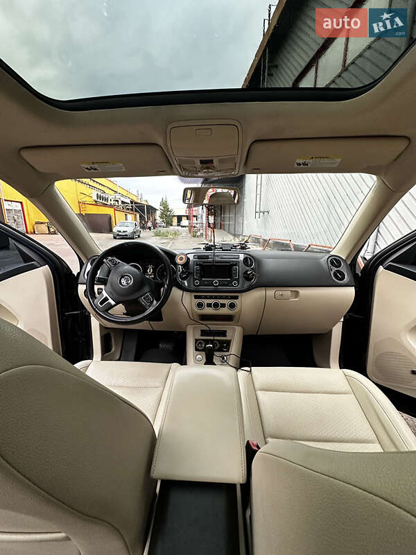 Внедорожник / Кроссовер Volkswagen Tiguan 2014 в Житомире