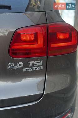 Позашляховик / Кросовер Volkswagen Tiguan 2012 в 