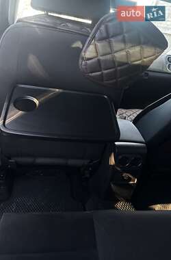 Позашляховик / Кросовер Volkswagen Tiguan 2012 в 