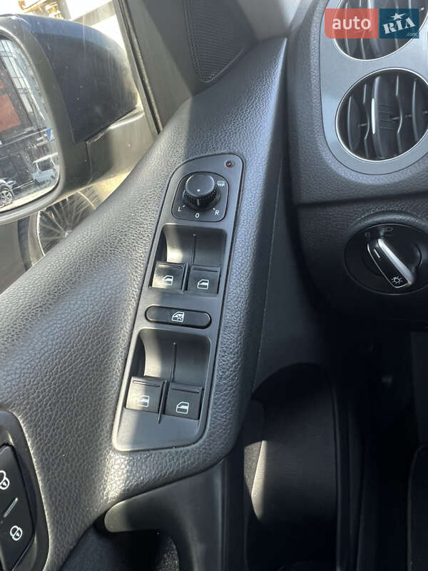 Внедорожник / Кроссовер Volkswagen Tiguan 2015 в Львове фото 13 Внедорожник / Кроссовер Volkswagen Tiguan 2015 в Львове