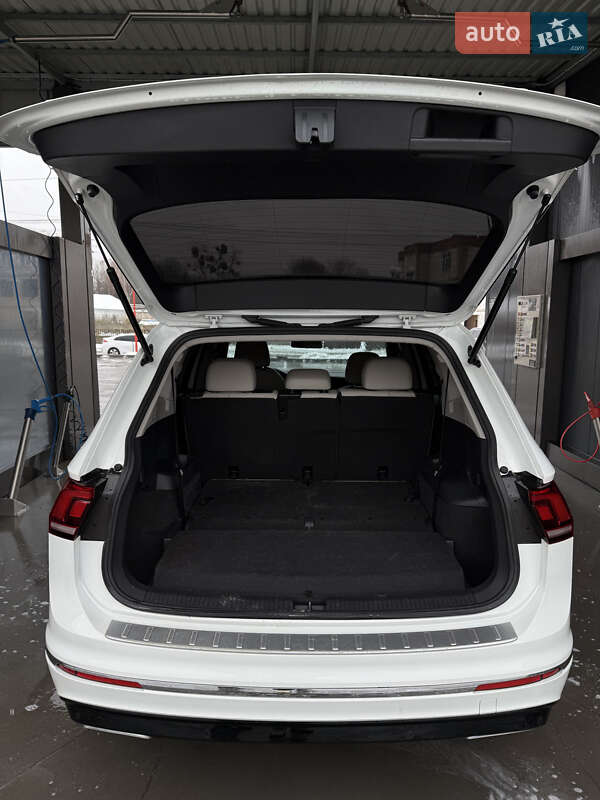 Внедорожник / Кроссовер Volkswagen Tiguan 2018 в Виннице фото 44 Внедорожник / Кроссовер Volkswagen Tiguan 2018 в Виннице