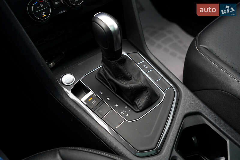 Внедорожник / Кроссовер Volkswagen Tiguan 2019 в Черновцах