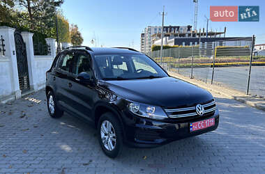 Внедорожник / Кроссовер Volkswagen Tiguan 2016 в Львове