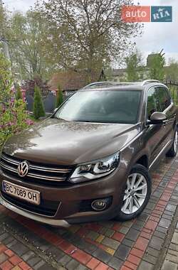 Внедорожник / Кроссовер Volkswagen Tiguan 2015 в Львове