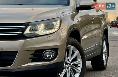 Внедорожник / Кроссовер Volkswagen Tiguan 2012 в Киеве