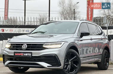 Внедорожник / Кроссовер Volkswagen Tiguan 2021 в Киеве