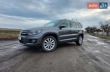 Позашляховик / Кросовер Volkswagen Tiguan 2011 в Дніпрі