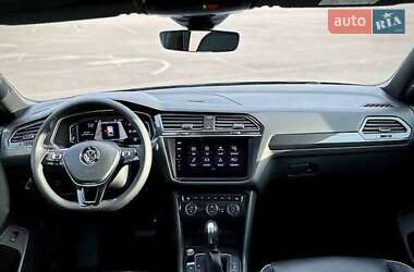 Внедорожник / Кроссовер Volkswagen Tiguan 2019 в 