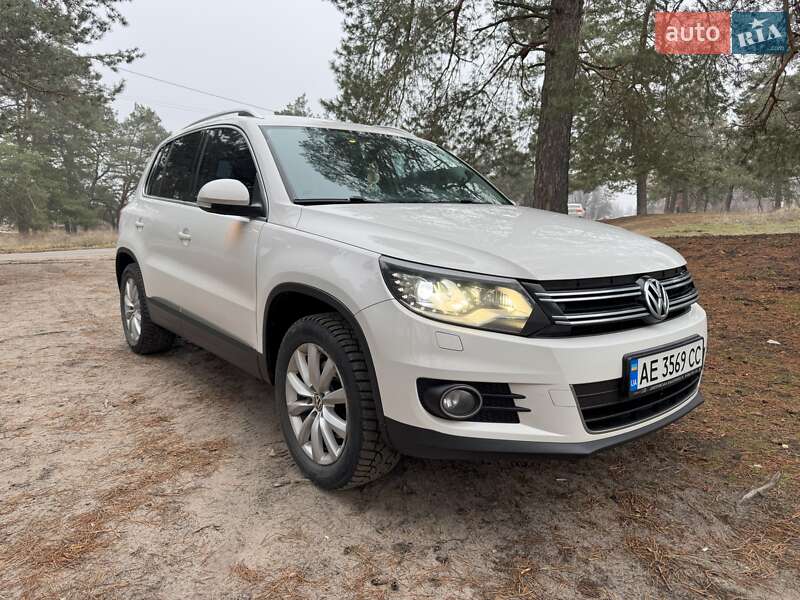 Внедорожник / Кроссовер Volkswagen Tiguan 2013 в Днепре