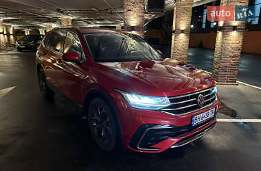 Позашляховик / Кросовер Volkswagen Tiguan 2022 в Одесі