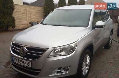 Позашляховик / Кросовер Volkswagen Tiguan 2009 в Харкові