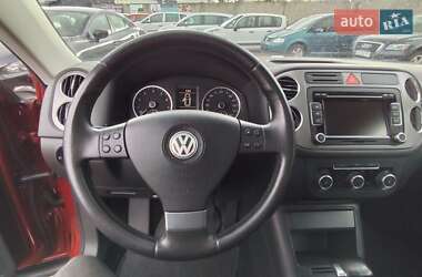 Внедорожник / Кроссовер Volkswagen Tiguan 2009 в Чернигове