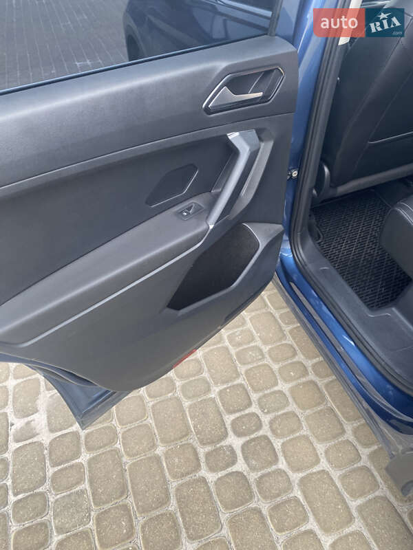 Внедорожник / Кроссовер Volkswagen Tiguan 2018 в Львове