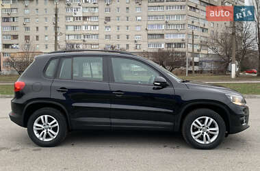 Внедорожник / Кроссовер Volkswagen Tiguan 2016 в Харькове