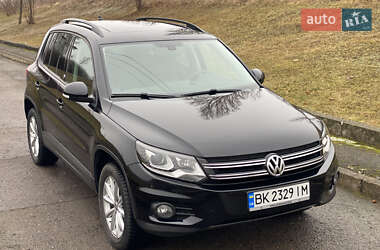 Позашляховик / Кросовер Volkswagen Tiguan 2016 в Рівному