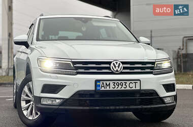 Внедорожник / Кроссовер Volkswagen Tiguan 2017 в Ровно