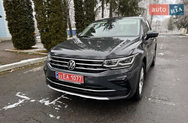 Позашляховик / Кросовер Volkswagen Tiguan 2021 в Рівному