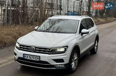 Позашляховик / Кросовер Volkswagen Tiguan 2017 в Києві