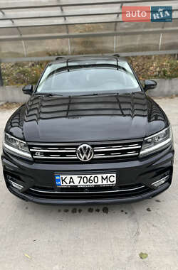 Внедорожник / Кроссовер Volkswagen Tiguan 2016 в Киеве