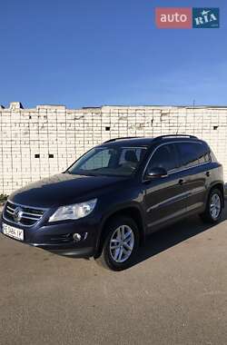 Позашляховик / Кросовер Volkswagen Tiguan 2010 в Дніпрі