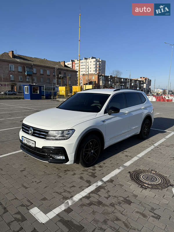 Внедорожник / Кроссовер Volkswagen Tiguan 2018 в Виннице фото 10 Внедорожник / Кроссовер Volkswagen Tiguan 2018 в Виннице