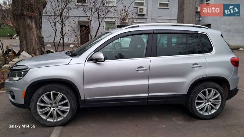 Внедорожник / Кроссовер Volkswagen Tiguan 2012 в Одессе