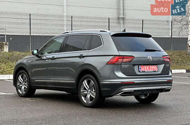 Позашляховик / Кросовер Volkswagen Tiguan 2018 в 