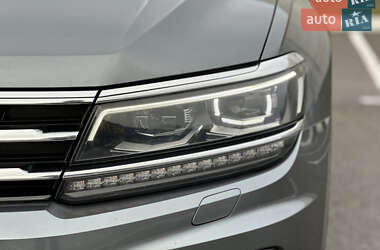 Позашляховик / Кросовер Volkswagen Tiguan 2018 в 