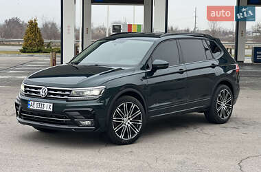 Внедорожник / Кроссовер Volkswagen Tiguan 2017 в Днепре