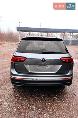 Позашляховик / Кросовер Volkswagen Tiguan 2023 в Харкові