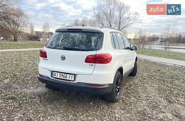 Внедорожник / Кроссовер Volkswagen Tiguan 2016 в Борисполе