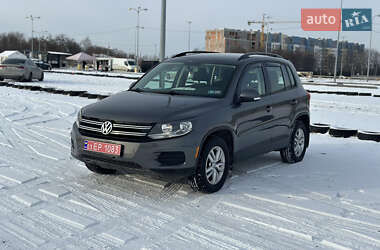 Позашляховик / Кросовер Volkswagen Tiguan 2015 в Львові