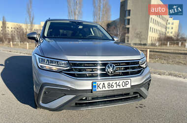 Позашляховик / Кросовер Volkswagen Tiguan 2022 в Києві