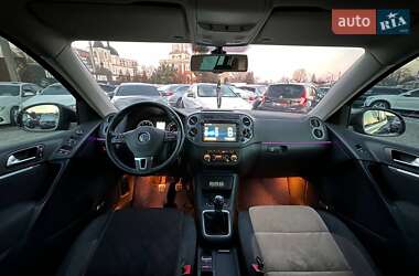 Внедорожник / Кроссовер Volkswagen Tiguan 2012 в Харькове