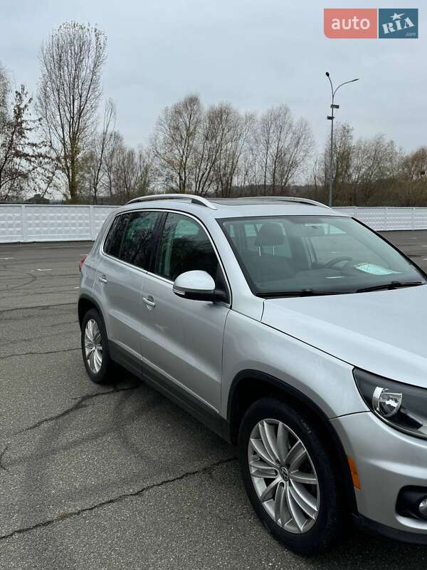 Позашляховик / Кросовер Volkswagen Tiguan 2014 в Києві